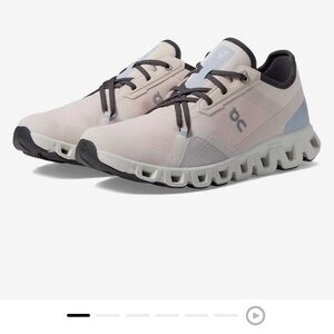 On Cloud X AD
Size 8